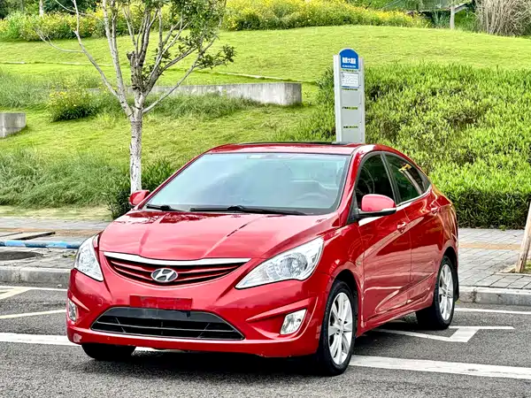 Hyundai Accent 2010