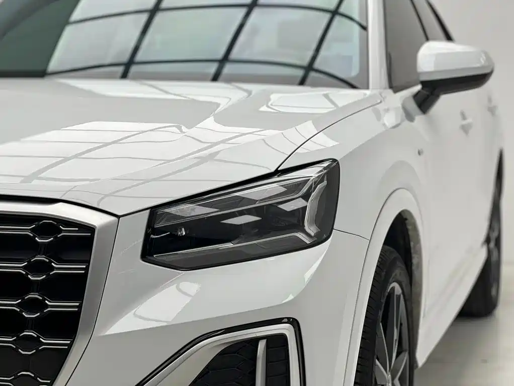 Audi Q2L 2022