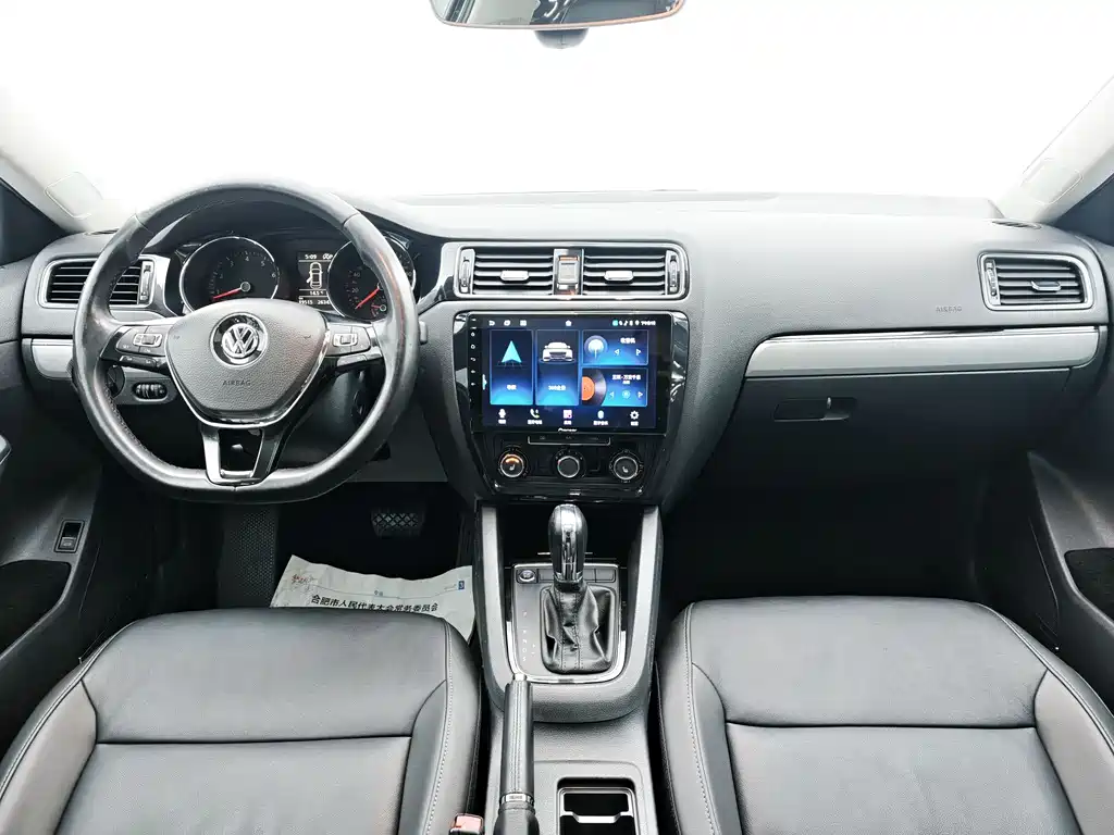 Volkswagen Sagitar 2018 — фото 14