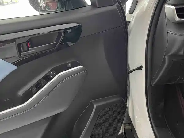 Toyota Crown Kluger 2021