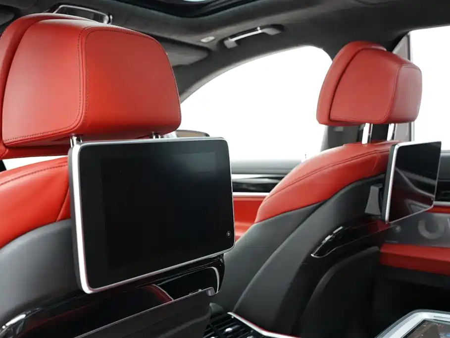 BMW 7 Series 2019 — фото 16