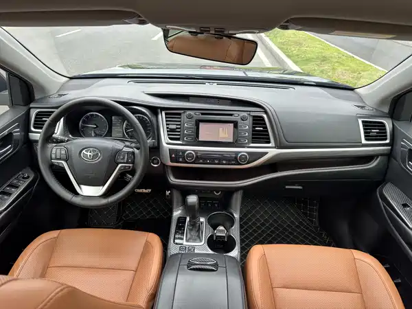 Toyota Highlander 2018