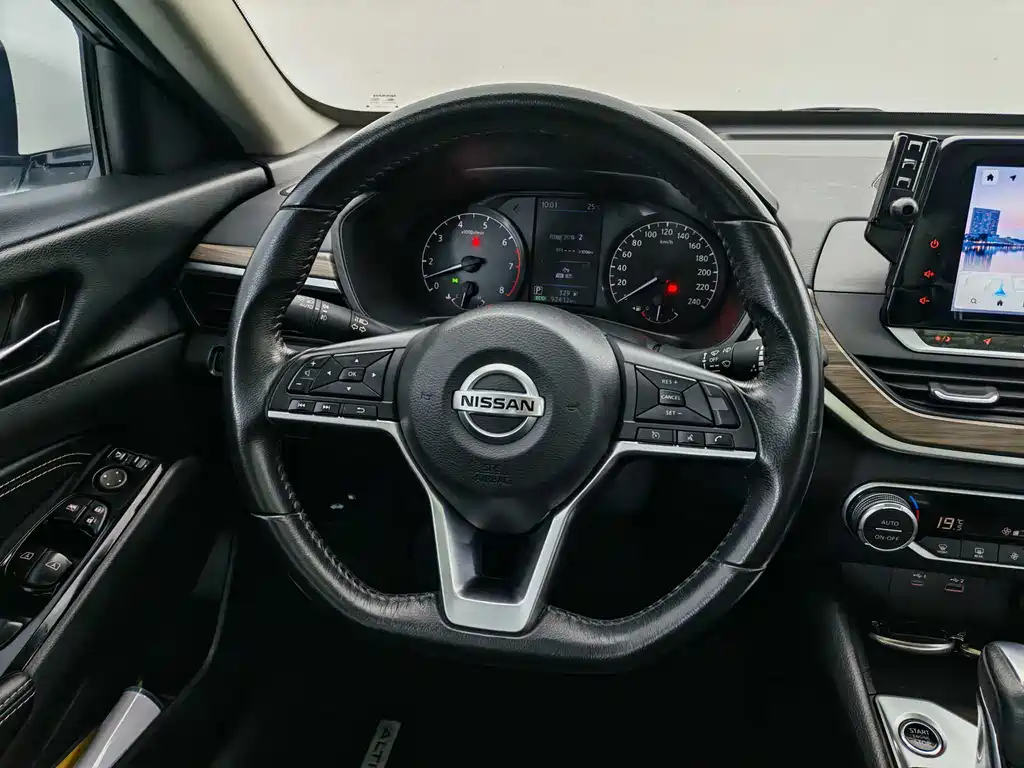 Nissan Teana 2021 — фото 12