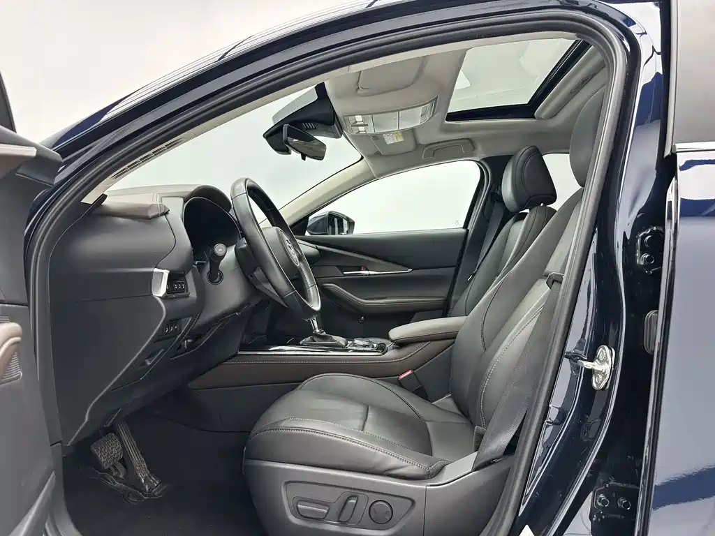 Mazda CX-30 2023