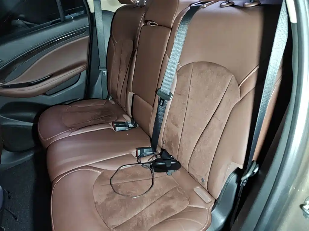 Buick Envision Plus 2017 — фото 13