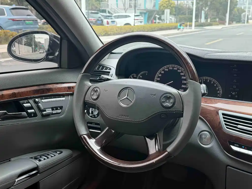 Mercedes-Benz S-Class 2007 — фото 10