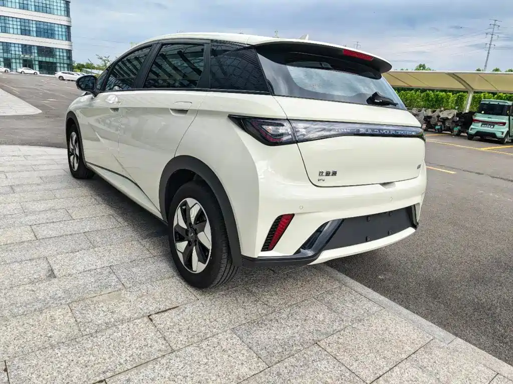 BYD Dolphin 2025 — фото 10