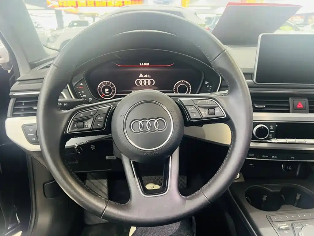 Audi A4L 2019 — фото 17