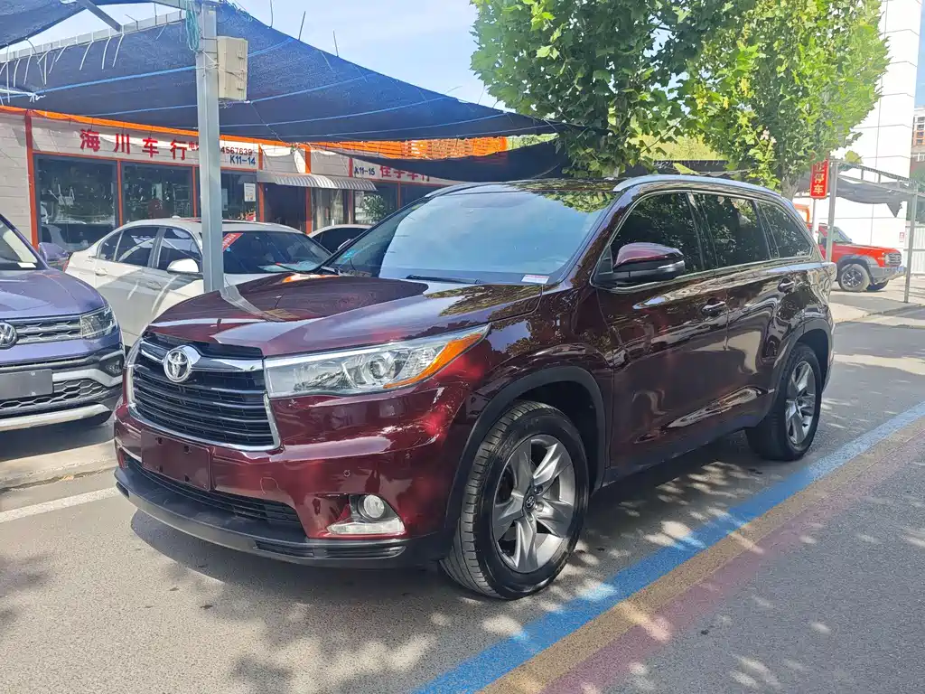 Toyota Highlander 2015 — фото 1