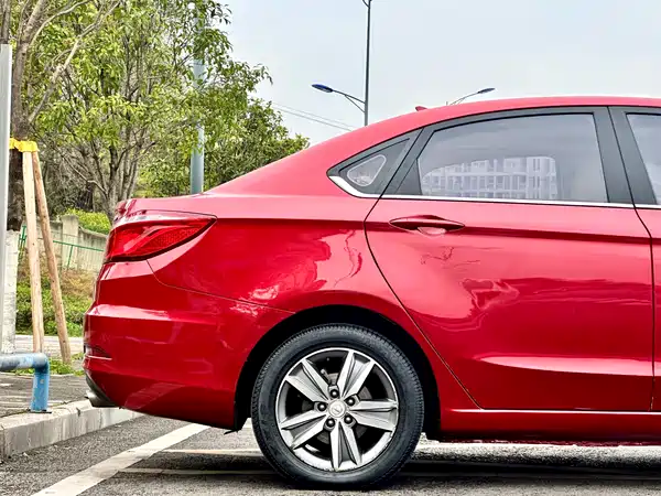 Changan Eado 2015