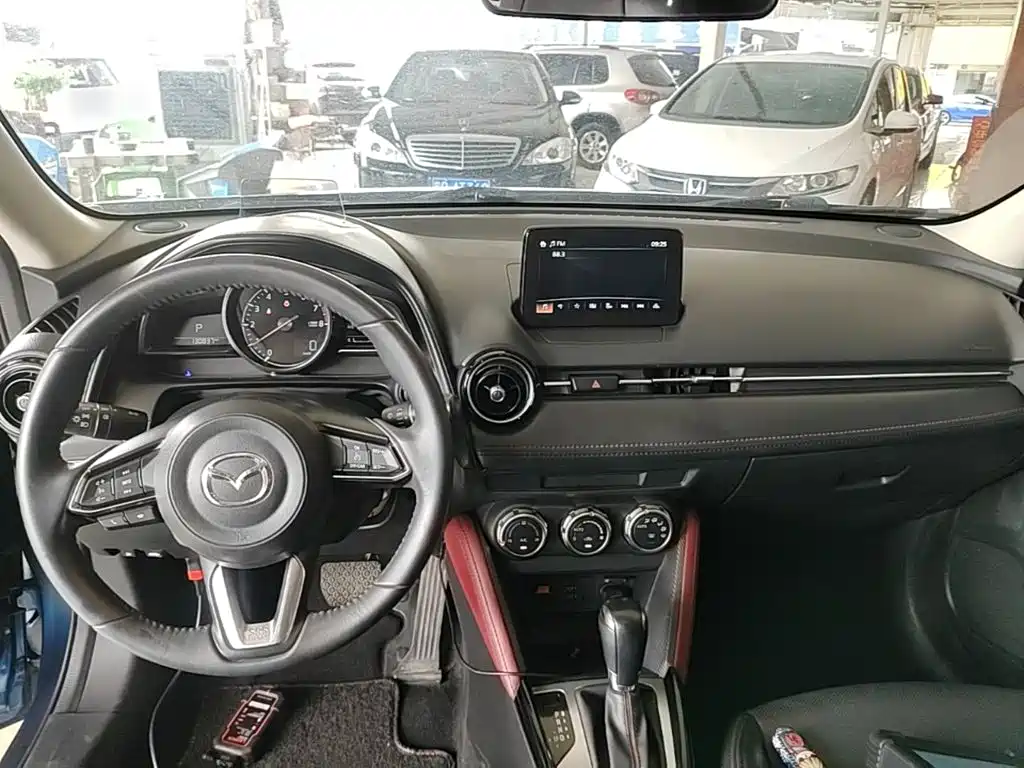 Mazda CX-3 2018 — фото 10