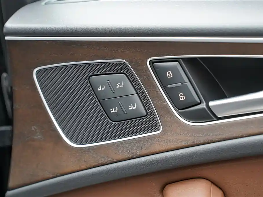 Audi A6L 2015 — фото 29