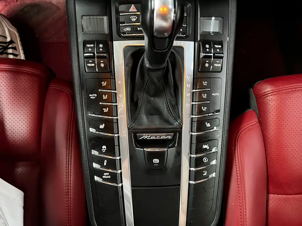 Porsche Macan 2020 — фото 12