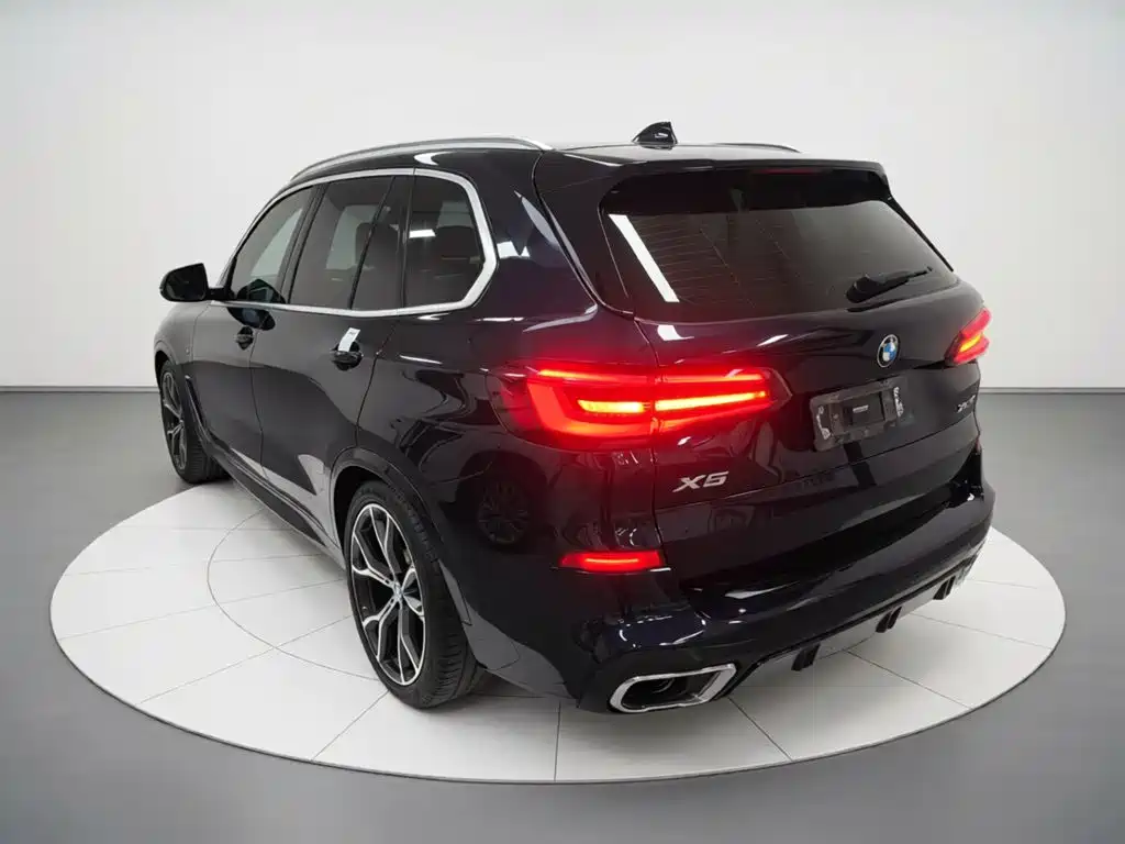 BMW X5 2021