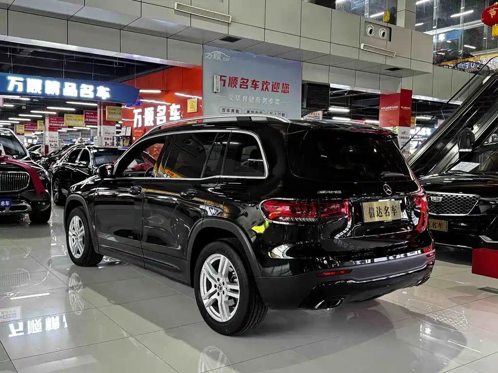 Mercedes-Benz GLB 2023 — фото 17
