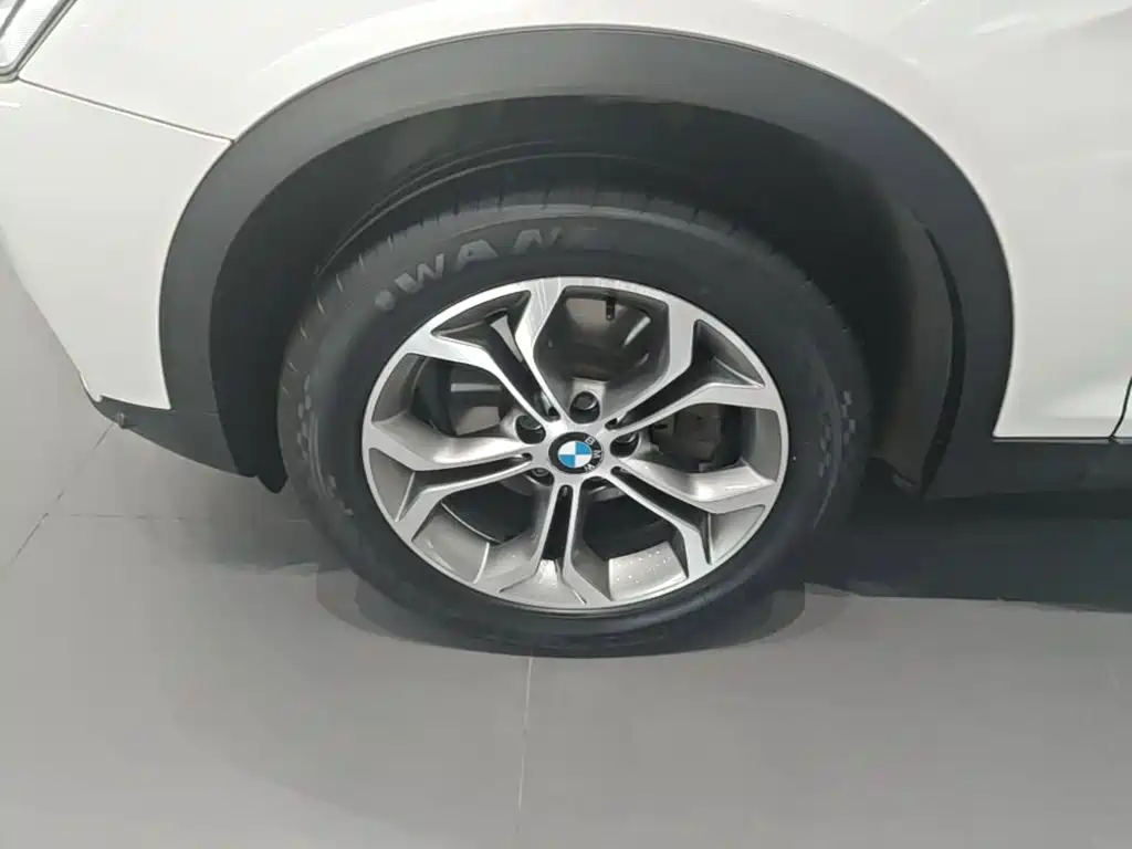 BMW X3 2016 — фото 23