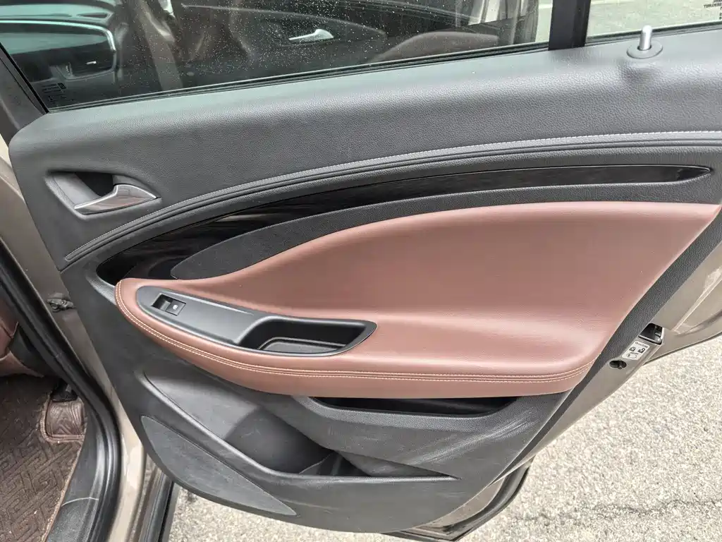 Buick Envision Plus 2019 — фото 18