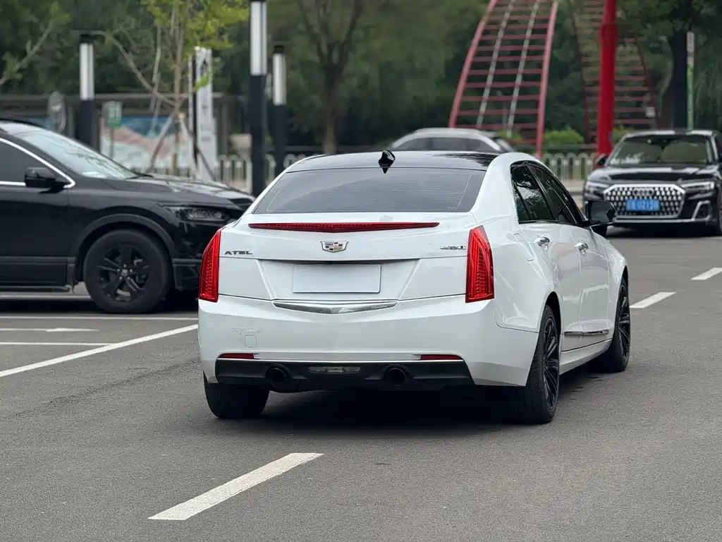 Cadillac ATS-L 2017 — фото 16