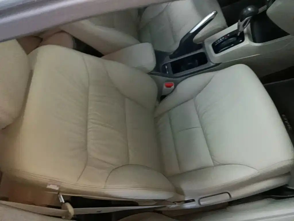 Honda Civic 2014 — фото 19