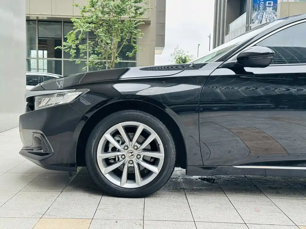 Honda Accord 2022 — фото 19
