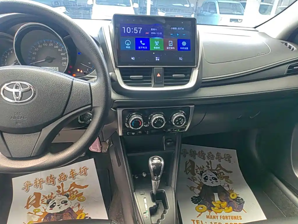 Toyota Yaris L 2018 — фото 13