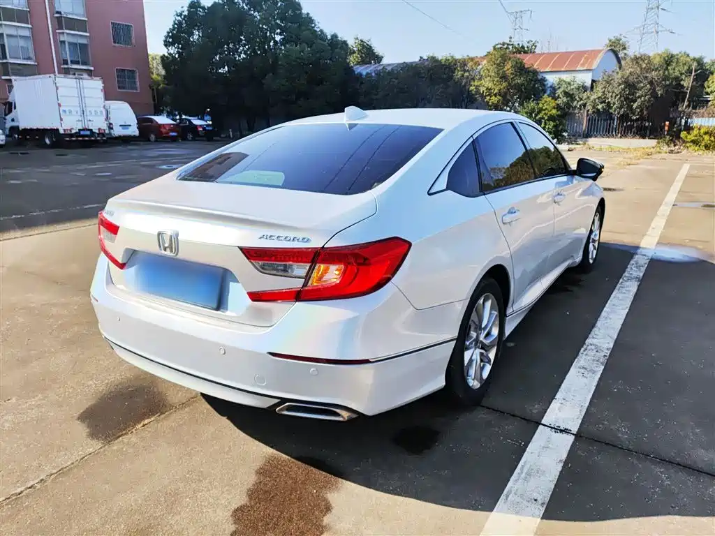 Honda Accord 2019 — фото 7