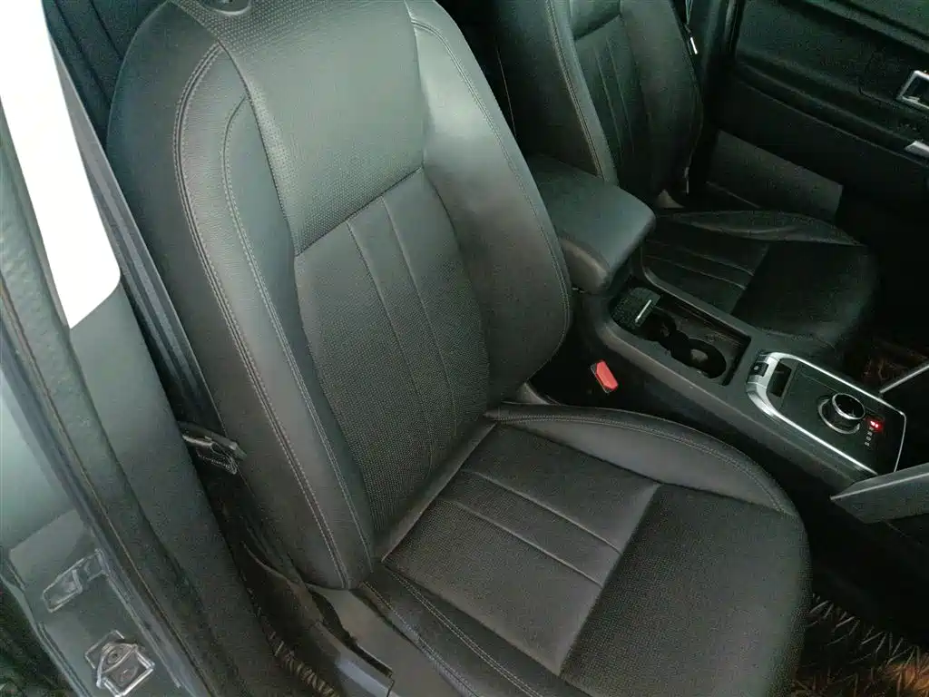 Land Rover Discovery Sport 2019 — фото 25
