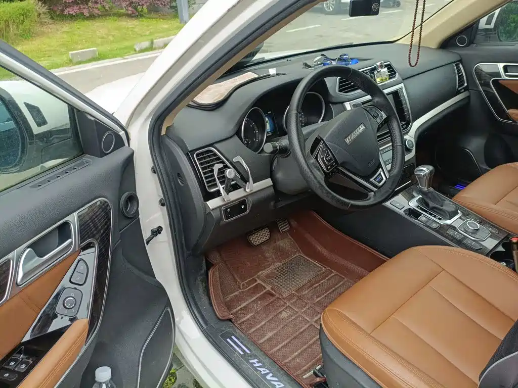 Haval H6 Coupe 2015 — фото 14