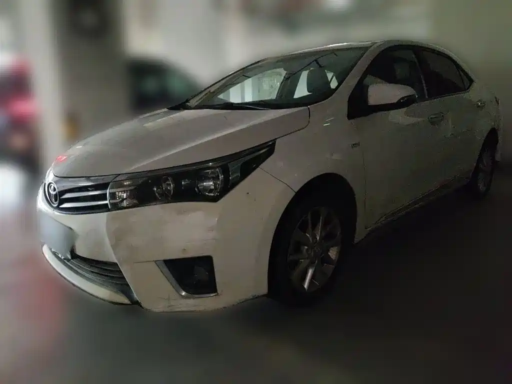 Toyota Corolla 2014 — фото 1