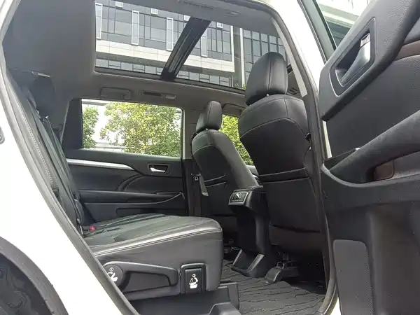 Toyota Highlander 2018