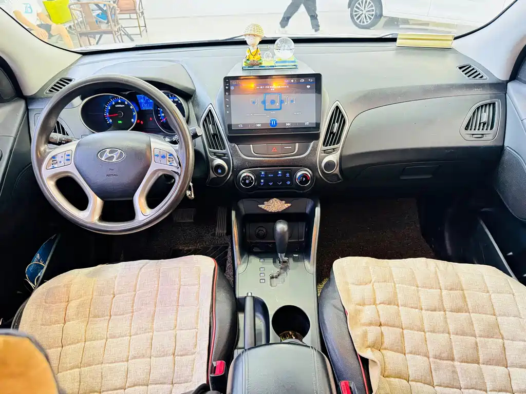 Hyundai ix35 2014 — фото 10