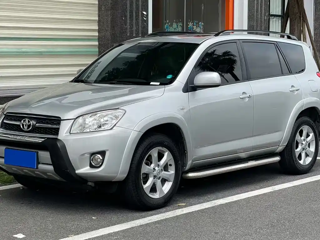 Toyota RAV4 2009