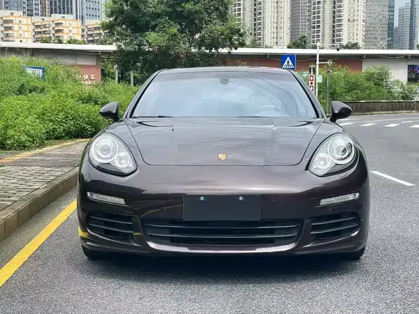 Porsche Panamera 2016