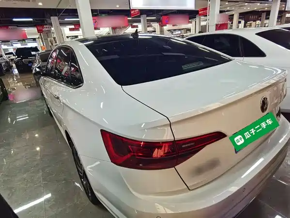 Volkswagen Sagitar 2022
