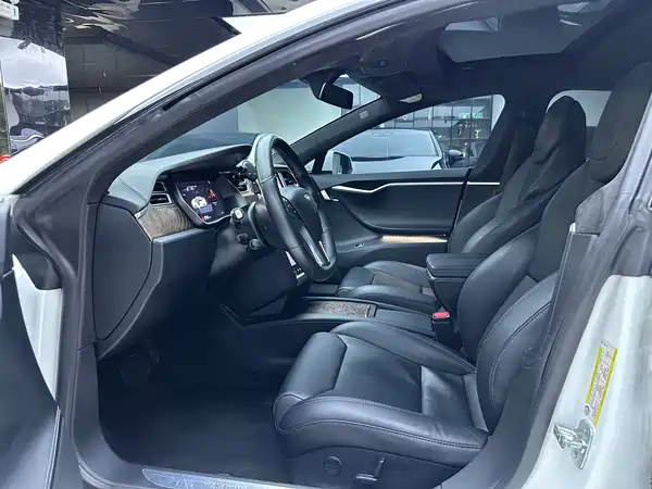 Tesla Model S 2017