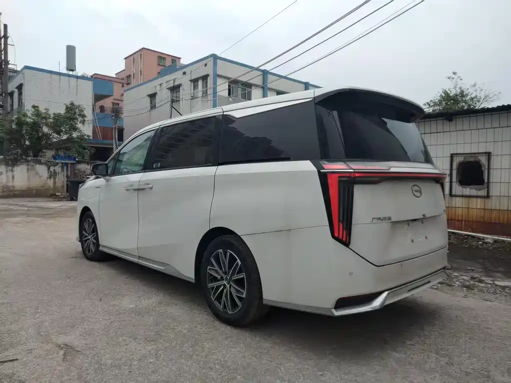 GAC Motor Trumpchi M8 — фото 6