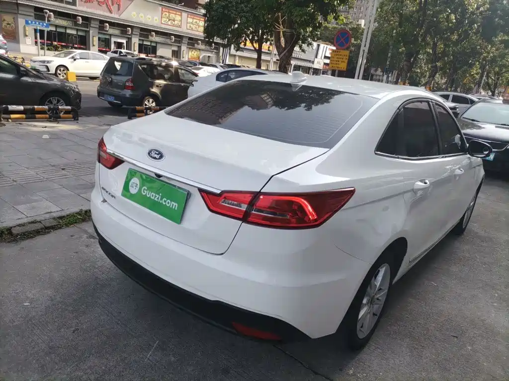 Ford Escort 2020