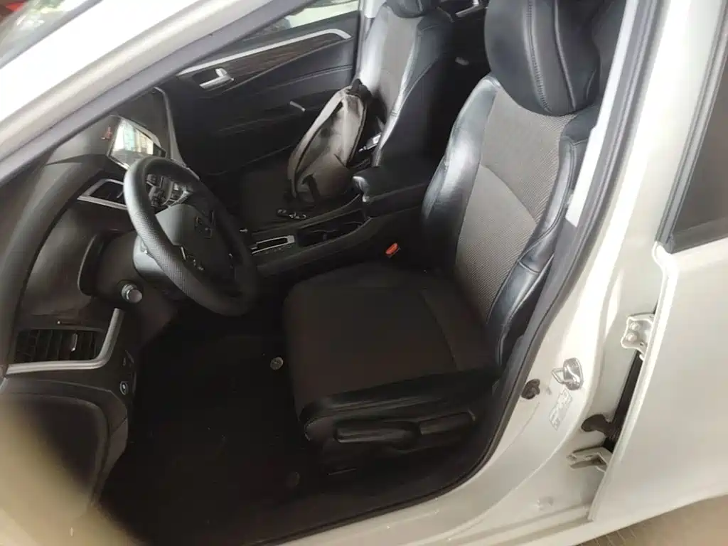Honda Jade 2019 — фото 15