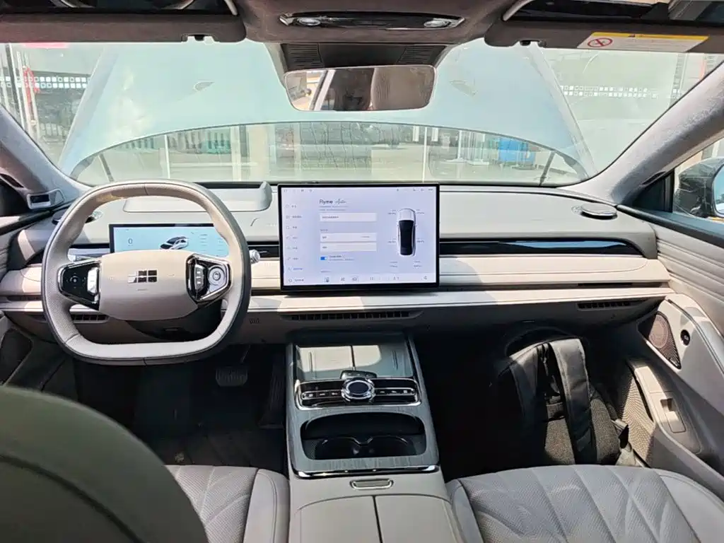 Geely Galaxy Starshine 8 2025 — фото 10