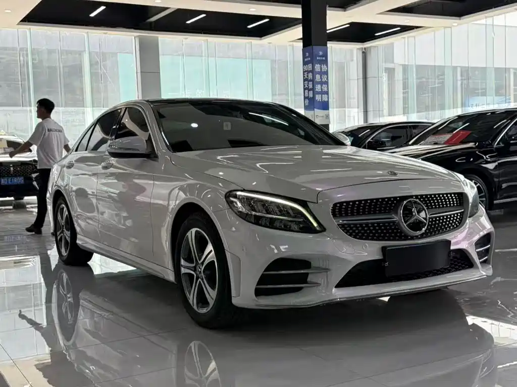 Mercedes-Benz C-Class 2020 — фото 3