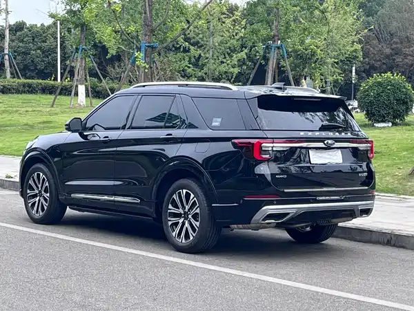 Ford Explorer 2024