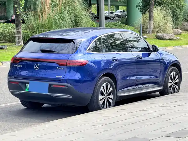 Mercedes-Benz EQC 2021