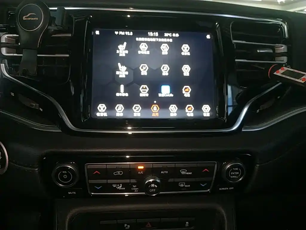 Jeep Grand Commander 2019 — фото 13