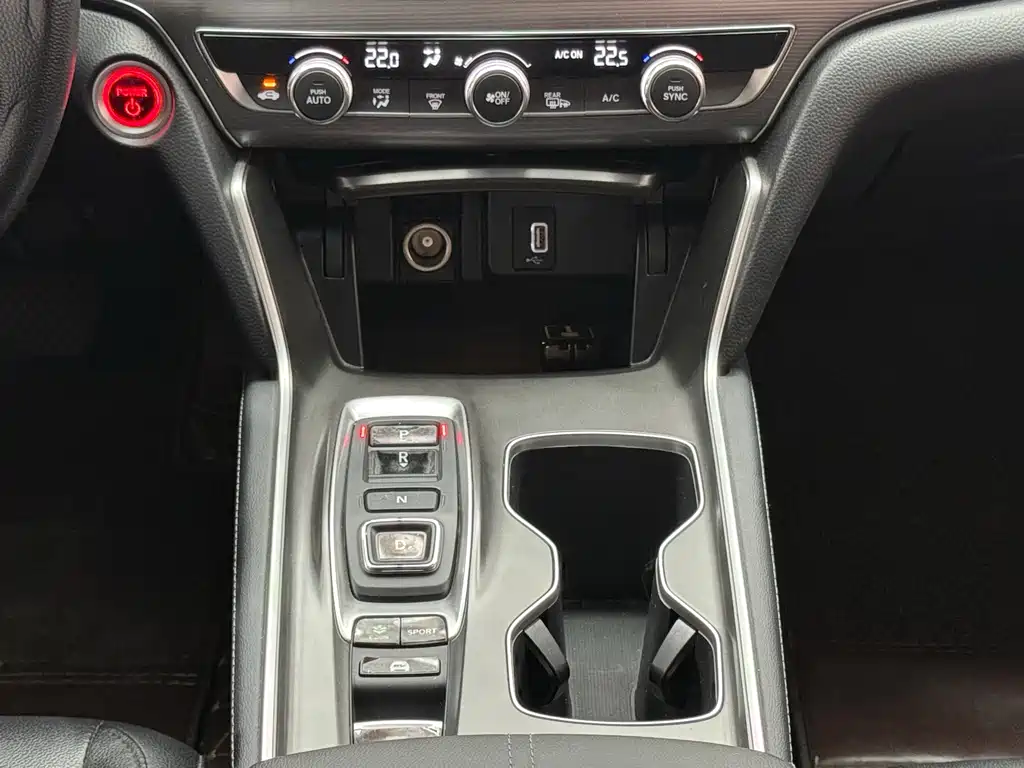 Honda Accord 2023 — фото 17