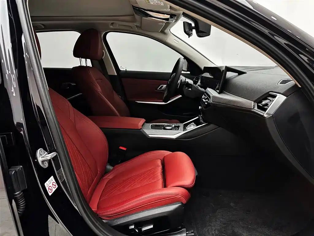 BMW 3 Series 2023 — фото 15