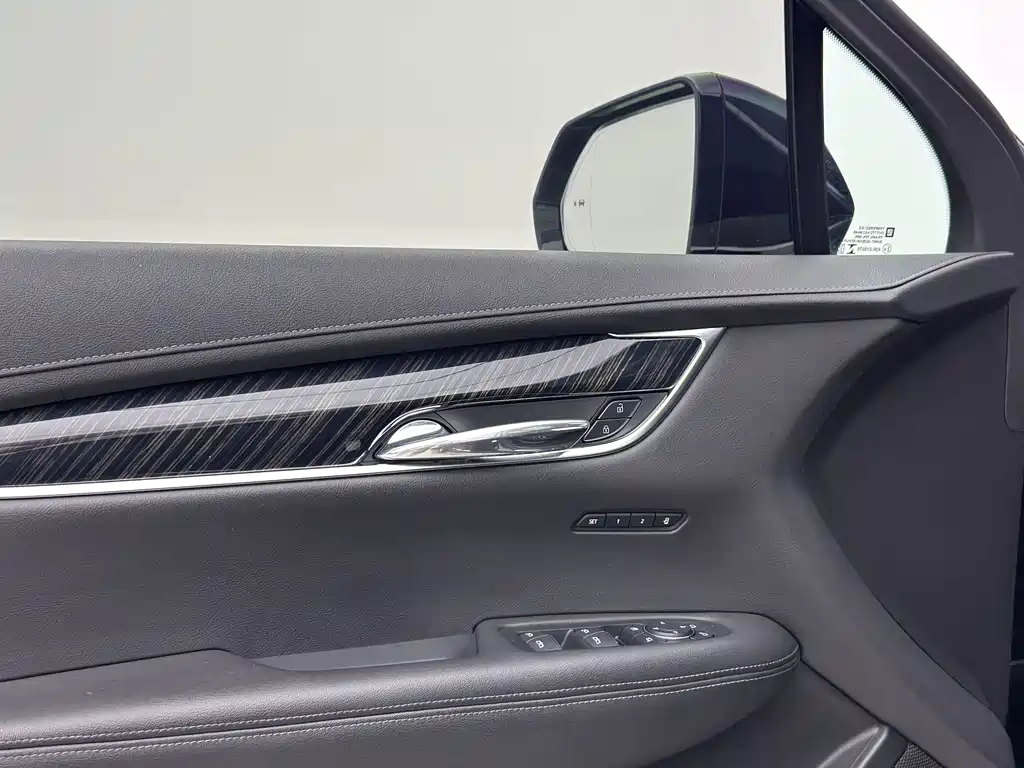 Cadillac XT6 2021 — фото 12