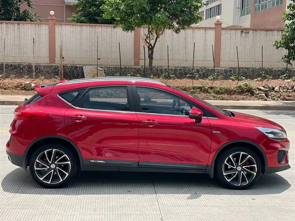 Geely Emgrand GS 2019 — фото 13