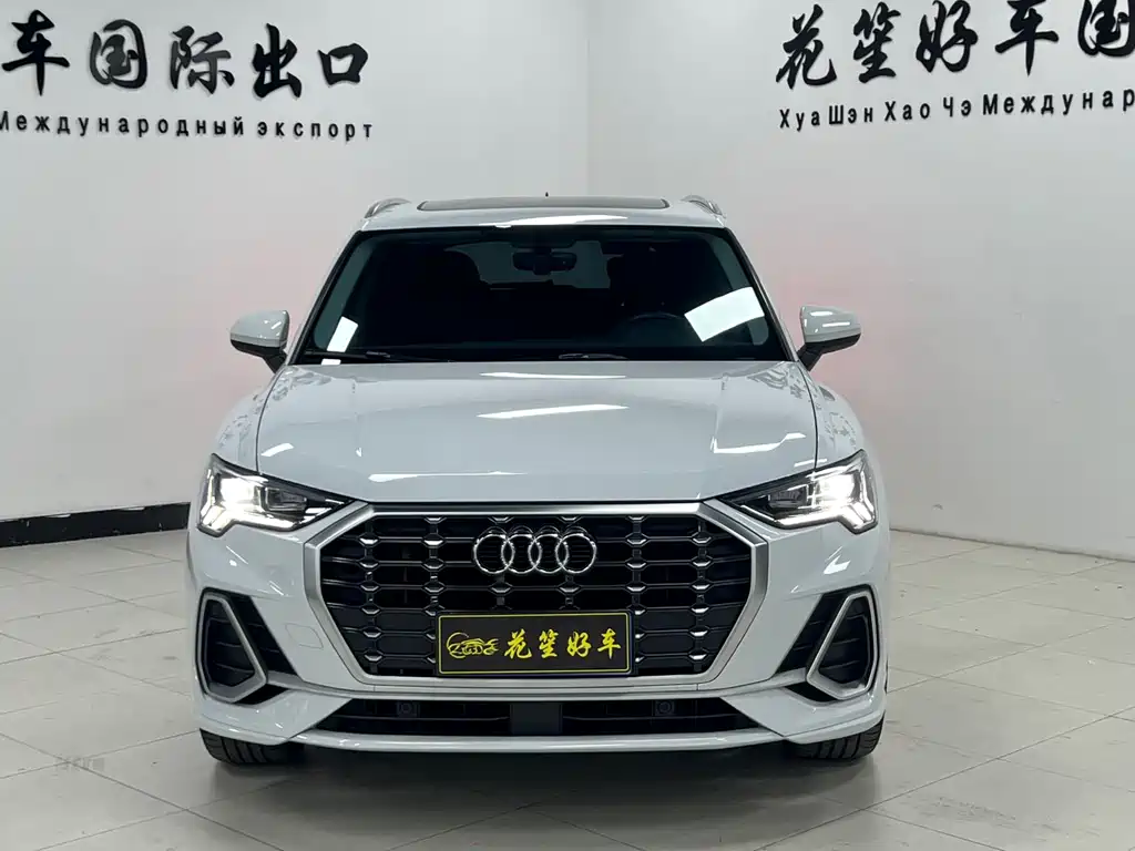 Audi Q3 2022 — фото 2