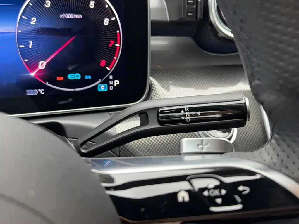 Mercedes-Benz C-Class 2022 — фото 11