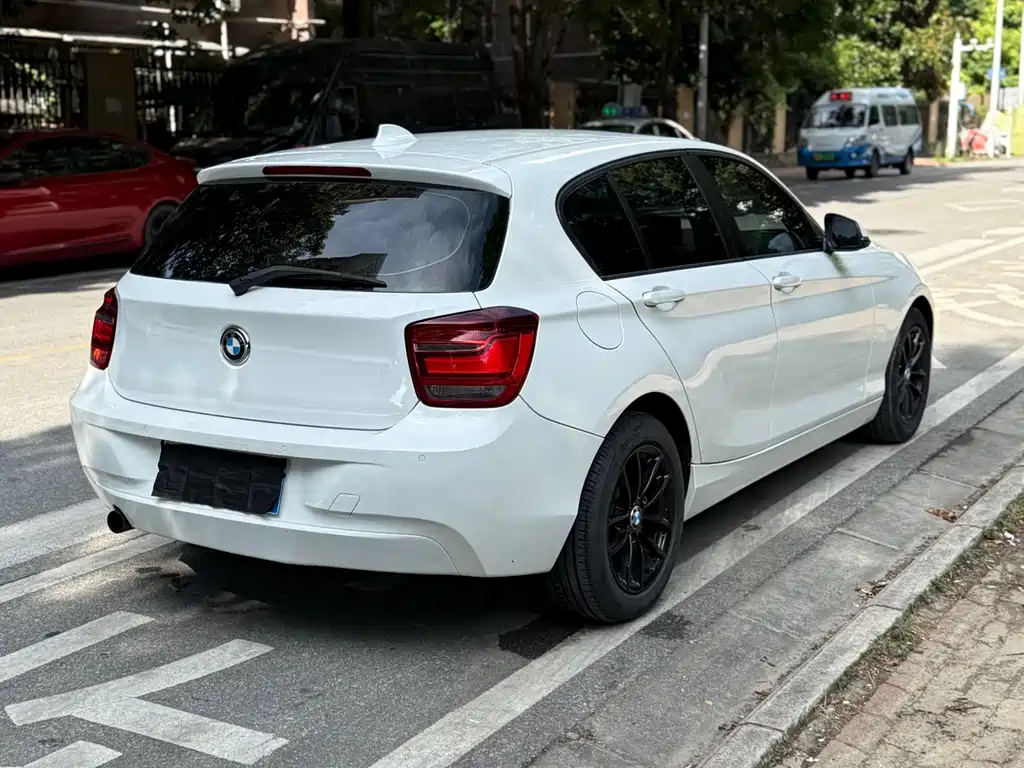 BMW 1 Series 2015 — фото 10